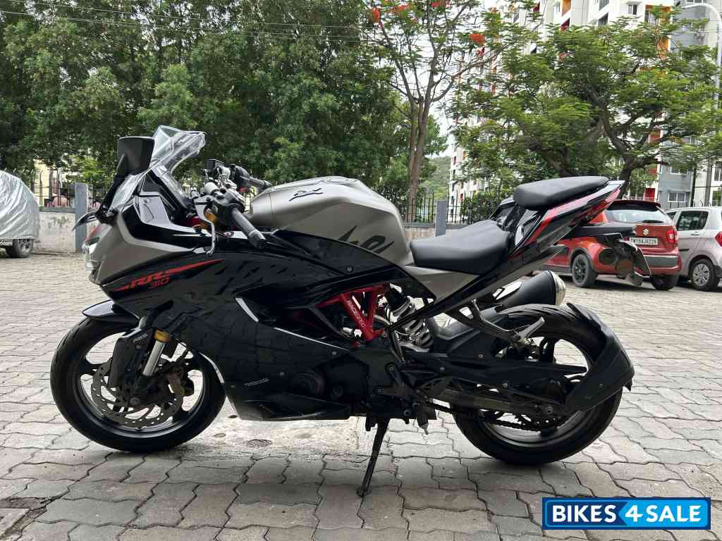 Titanium Black TVS Apache RTR 310