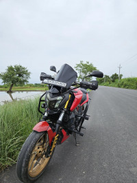 Bajaj Dominar 400