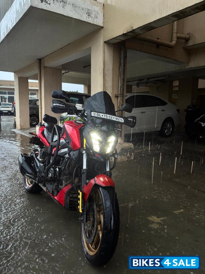 Bajaj Dominar 400