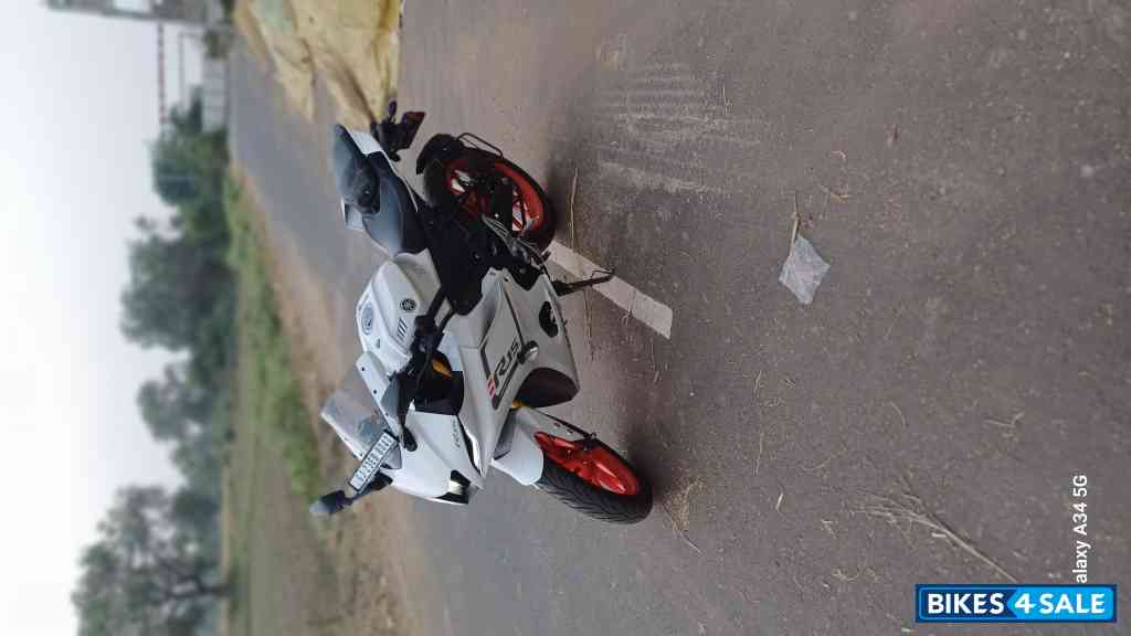 Yamaha R15 V4