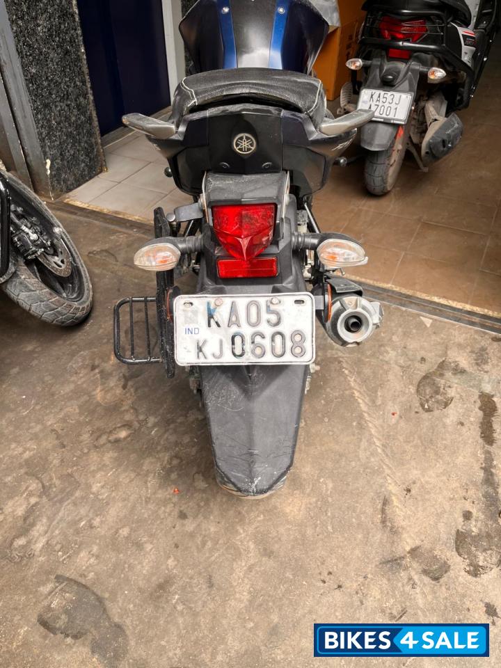 Blue Yamaha FZ-S FI V2