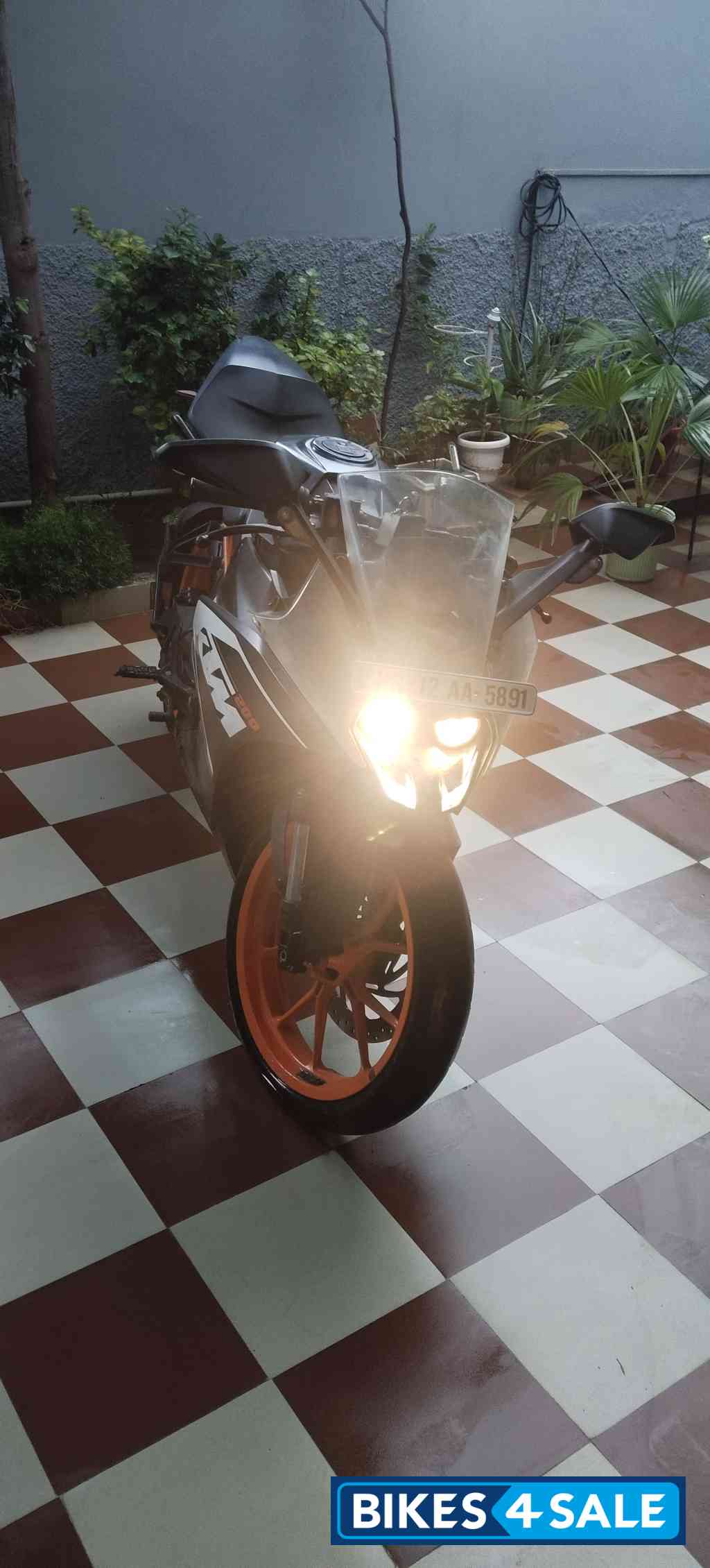 A Black KTM RC 200 A Black KTM RC 200