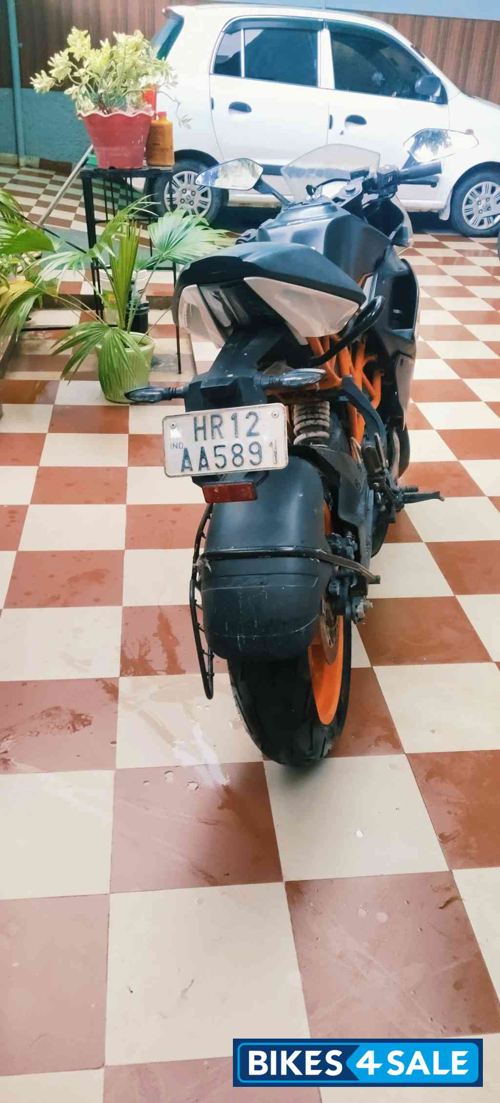 A Black KTM RC 200 A Black KTM RC 200