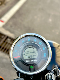 Blue Royal Enfield Meteor 350