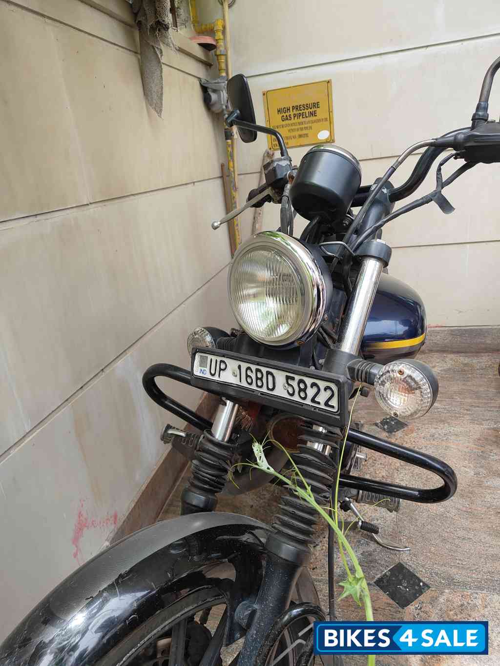 Bajaj Avenger