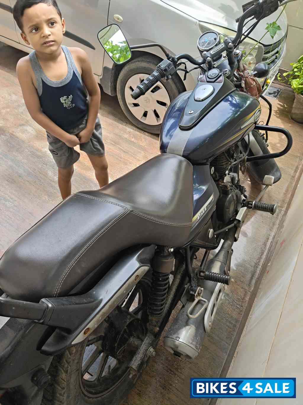 Bajaj Avenger