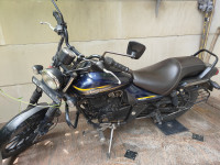 Bajaj Avenger