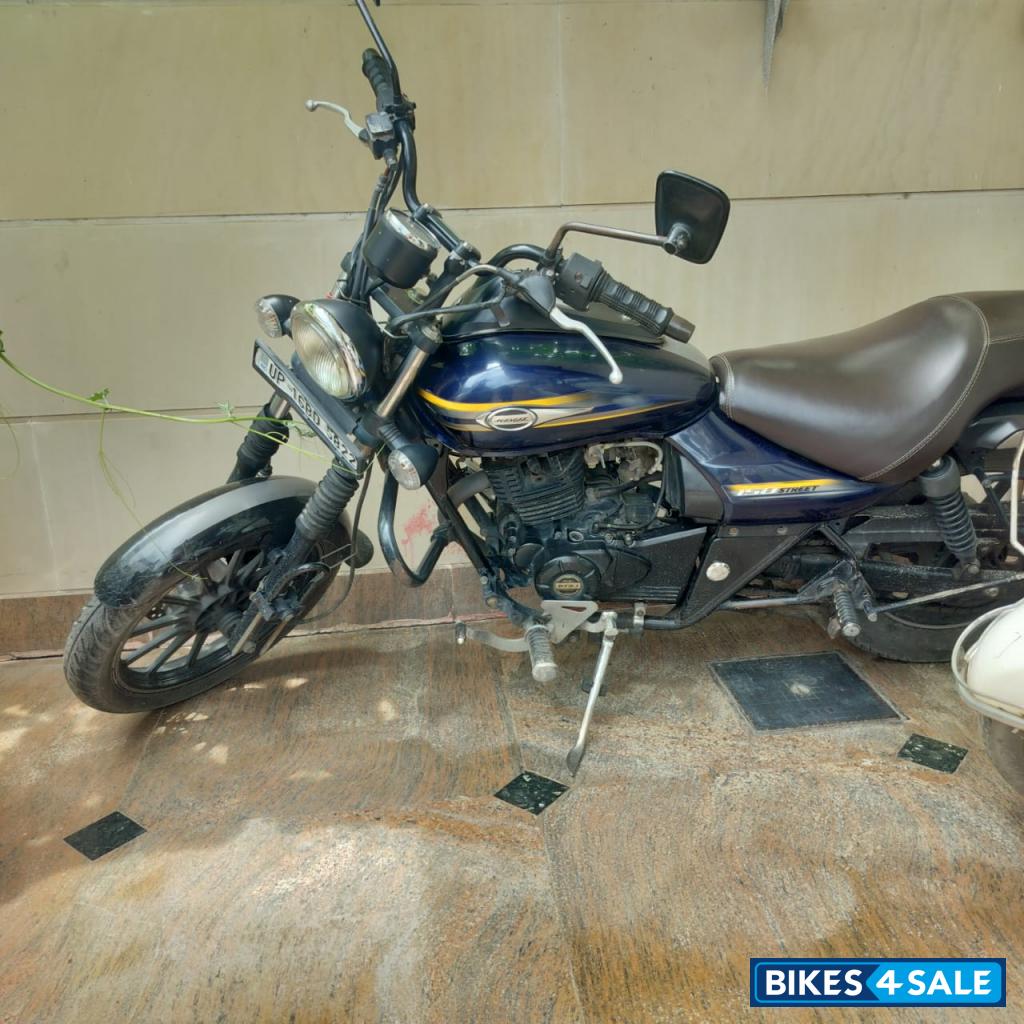 Bajaj Avenger