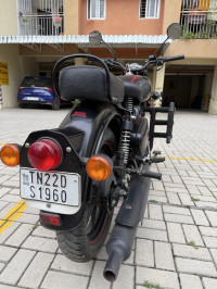 Stealth Black Royal Enfield Classic 350 BS VI