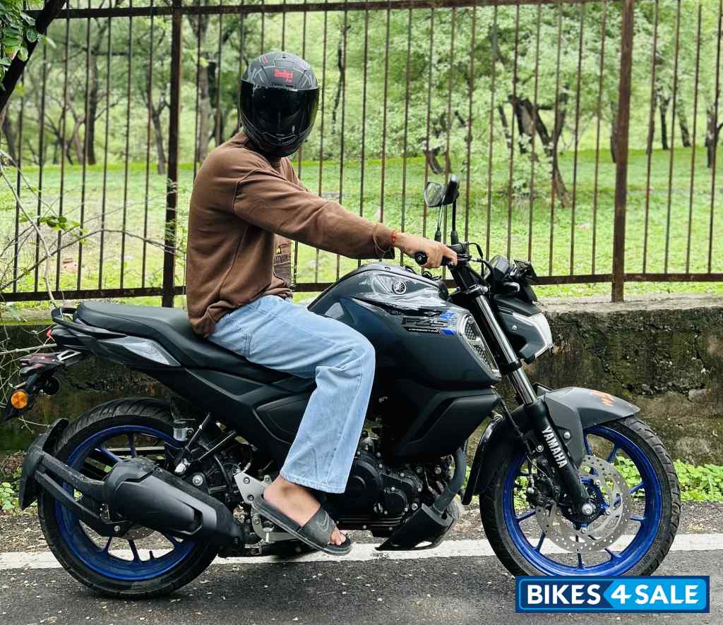 Yamaha FZ-S FI Ver 4.0 DLX