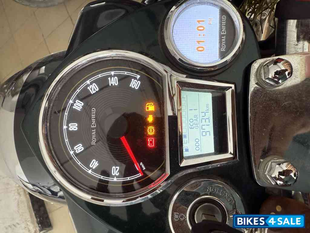 Emerald Green Royal Enfield Classic 350 2024