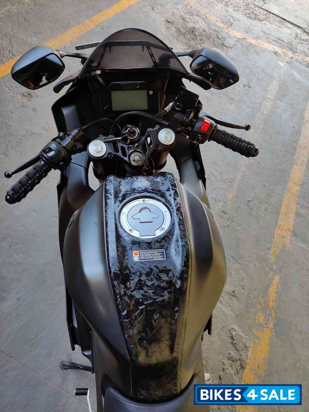 Matte Black Yamaha R15 V4