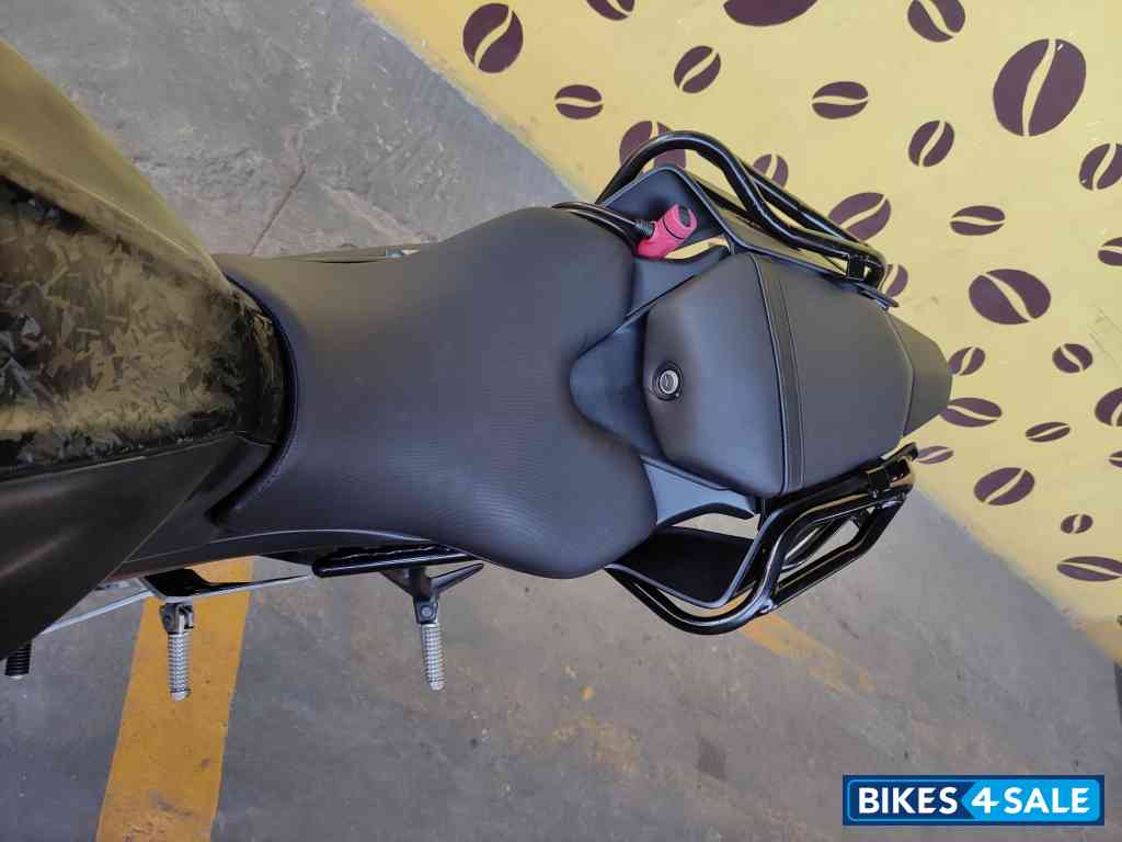 Matte Black Yamaha R15 V4