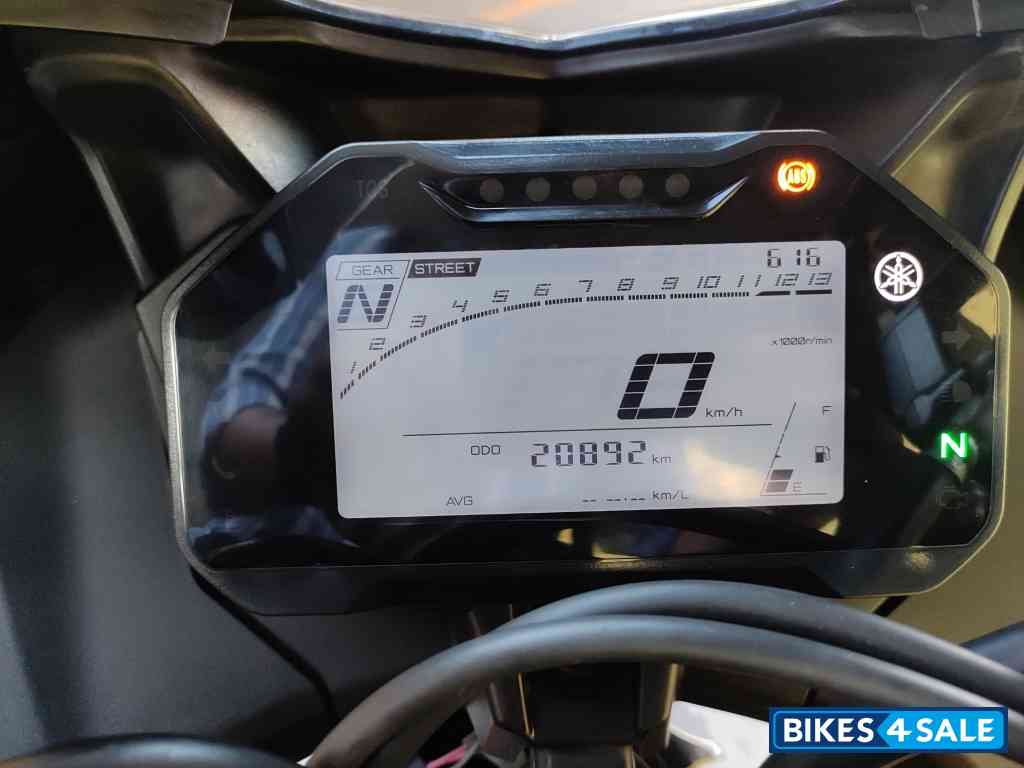 Matte Black Yamaha R15 V4