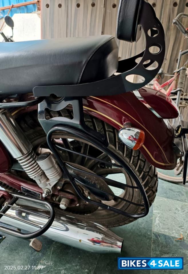 Maroon Jawa Jawa BS6