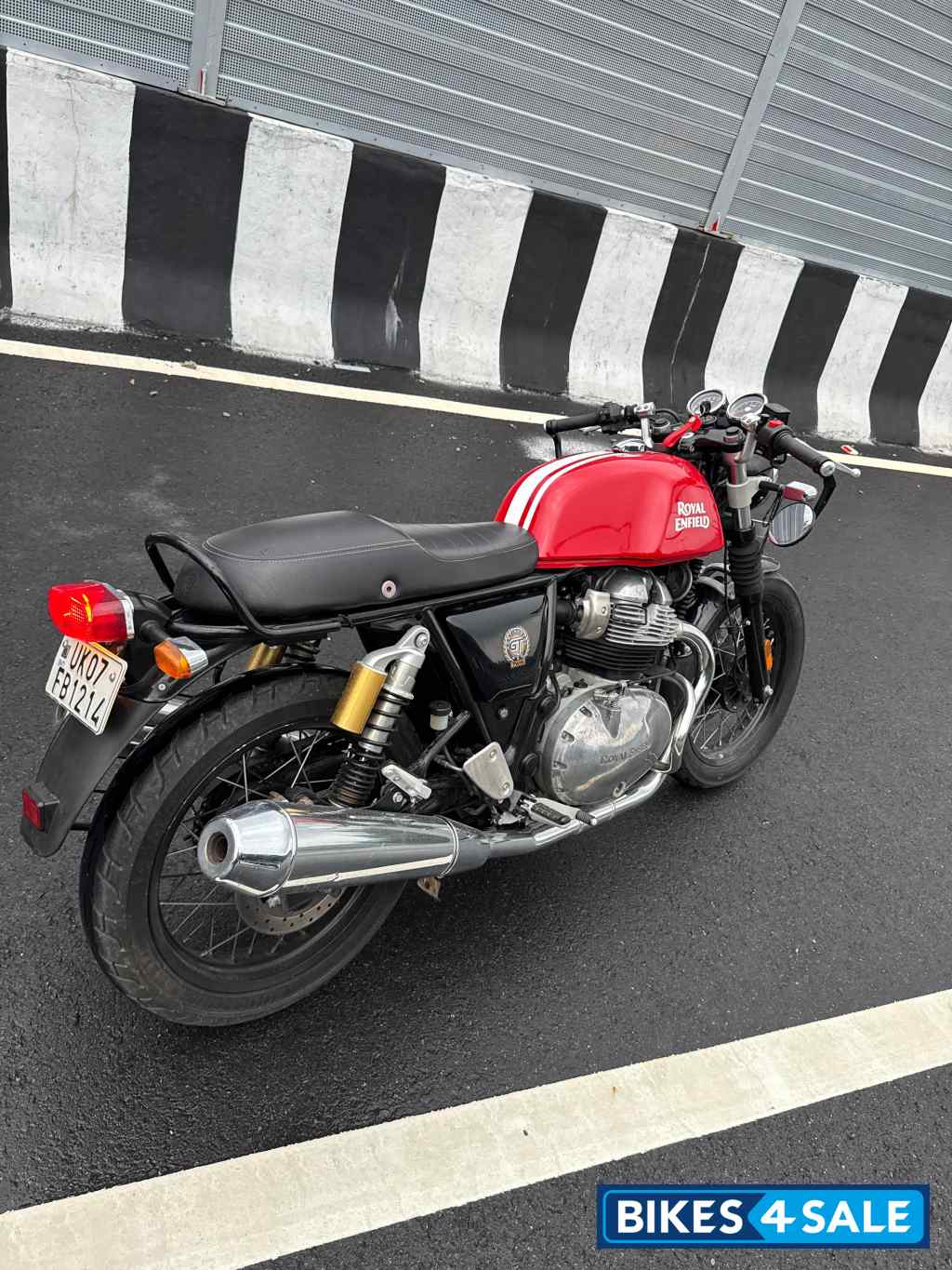 Rocker Red Royal Enfield Continental GT 650