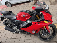 Red Yamaha R15 V4
