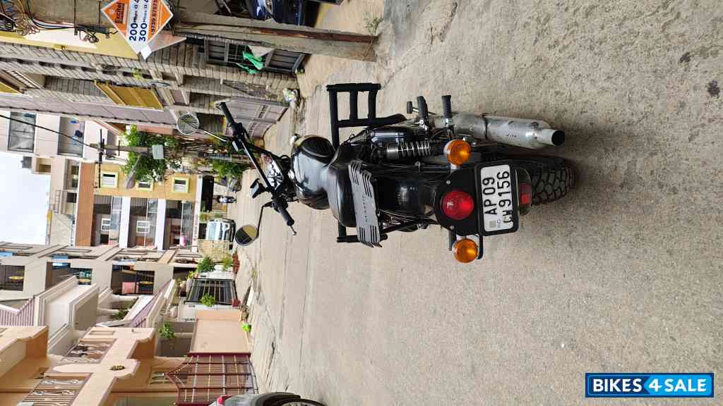 Royal Enfield Classic 500