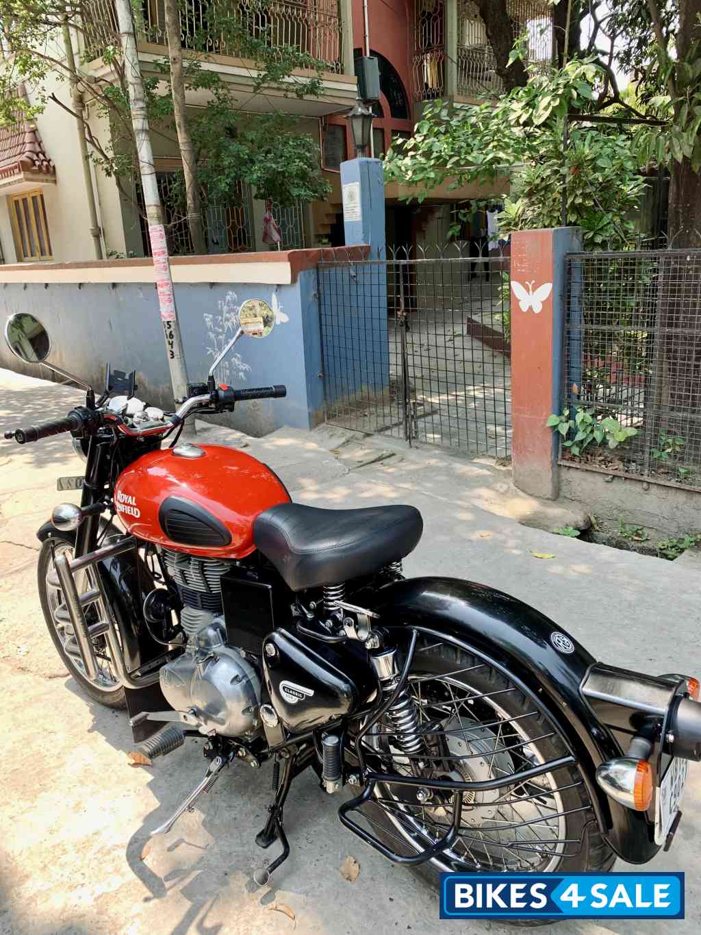 Red Royal Enfield Classic 350 Redditch Red