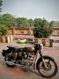 Red Royal Enfield Classic 350 Redditch Red