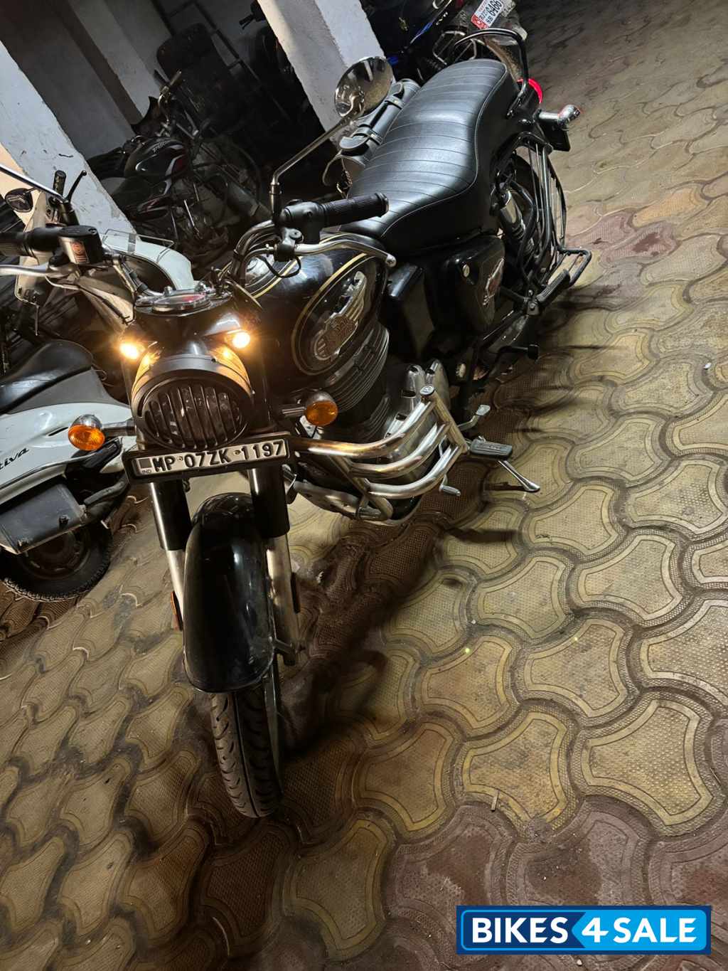 Royal Enfield Bullet Standard 350