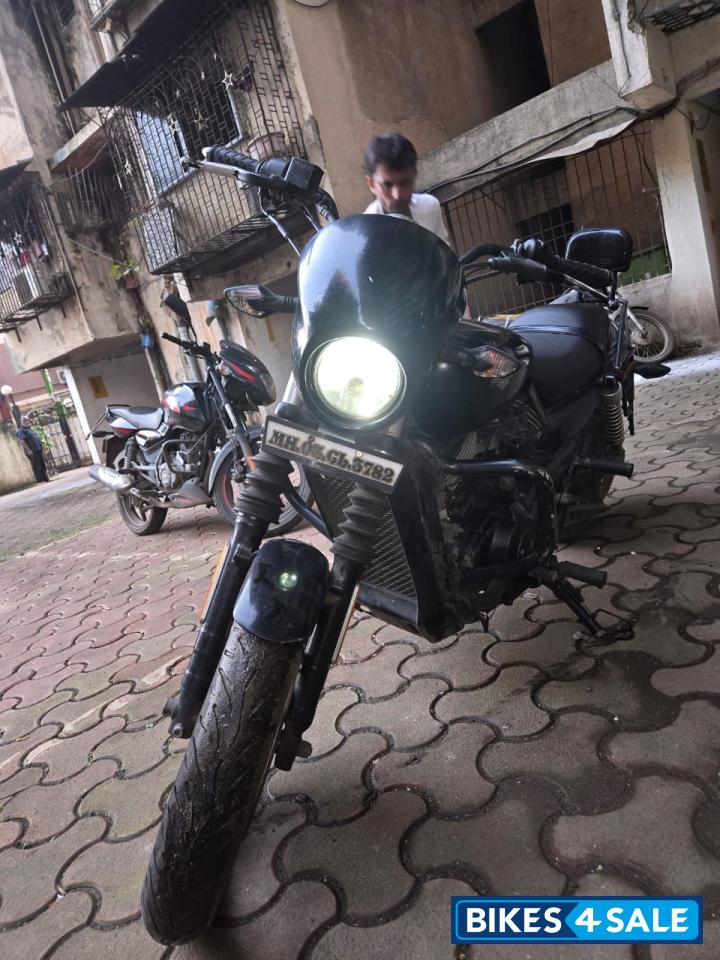 Black Harley Davidson Street 750