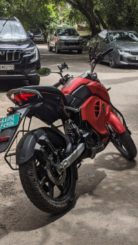 Rebel Red Revolt RV 400