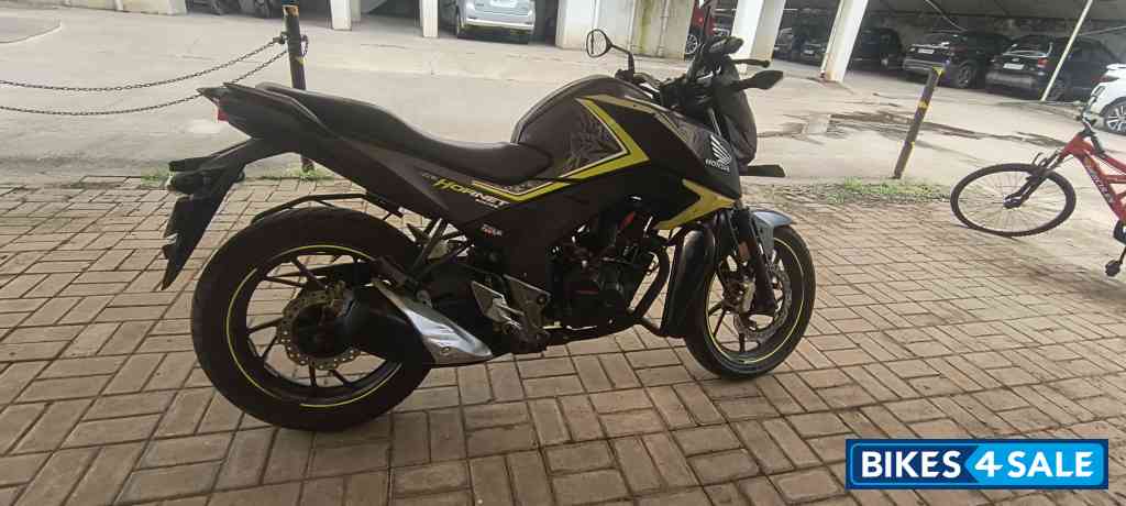 Honda CB Hornet 160R ABS