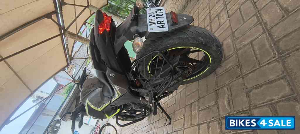 Honda CB Hornet 160R ABS