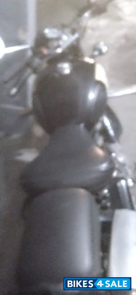 Black Royal Enfield Classic 350 BS VI