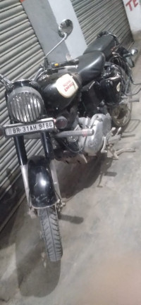 Black Royal Enfield Classic 350 BS VI