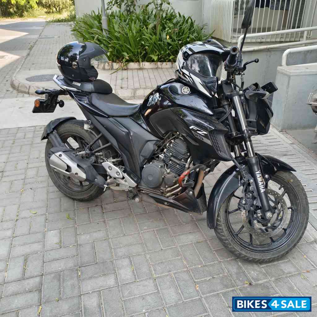 Yamaha FZS 25