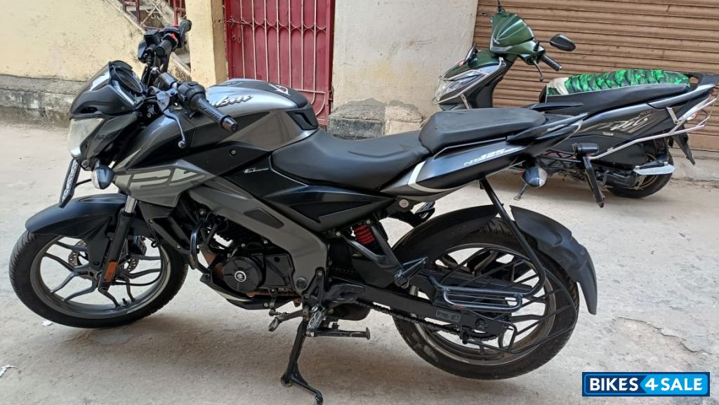 Bajaj Pulsar NS 125