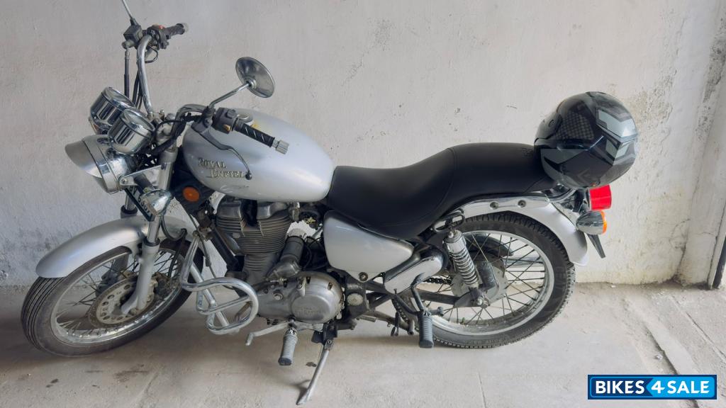 Royal Enfield Thunderbird