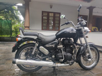 Black Royal Enfield Thunderbird 350