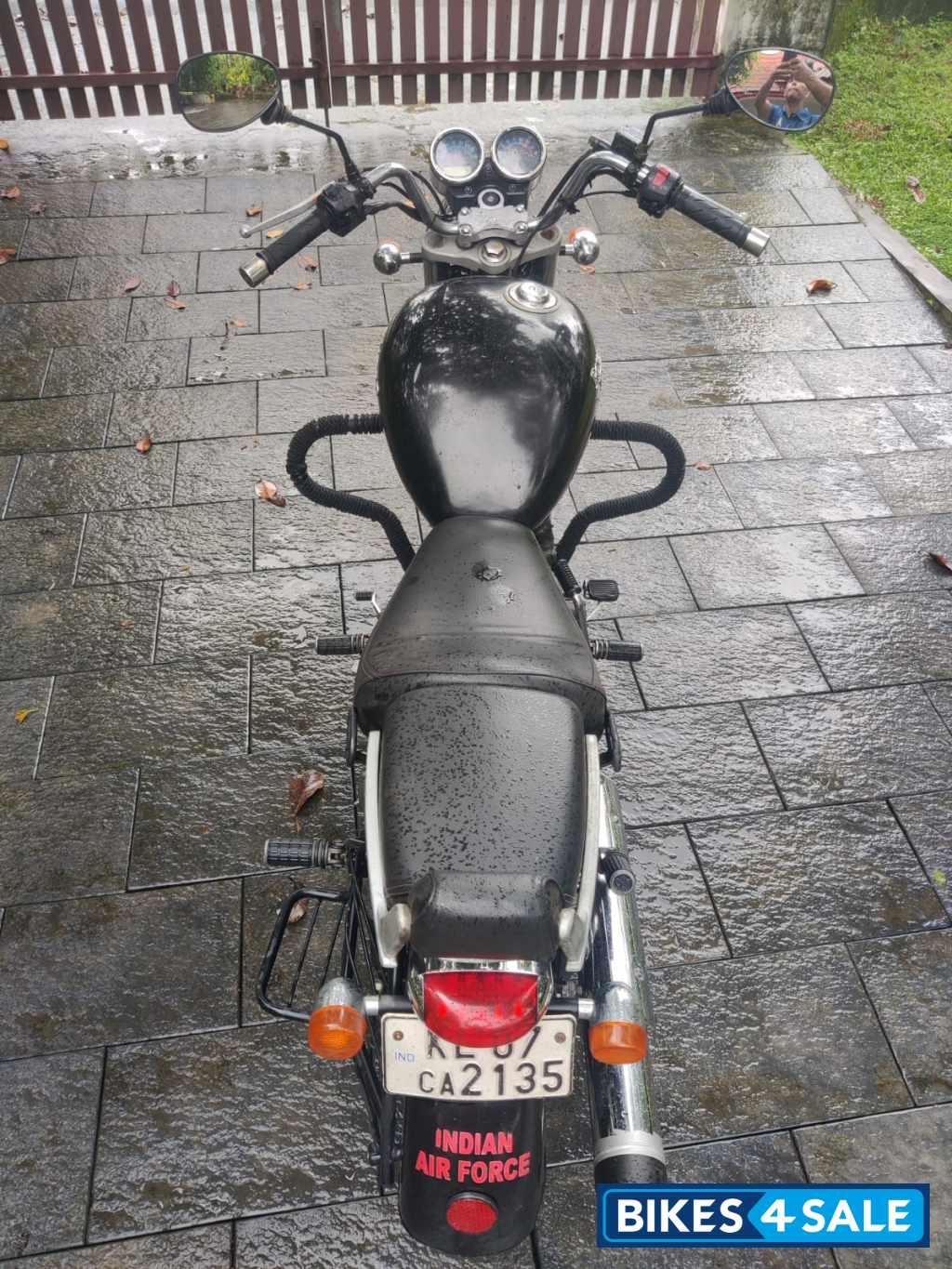 Black Royal Enfield Thunderbird 350 Black Royal Enfield Thunderbird 350