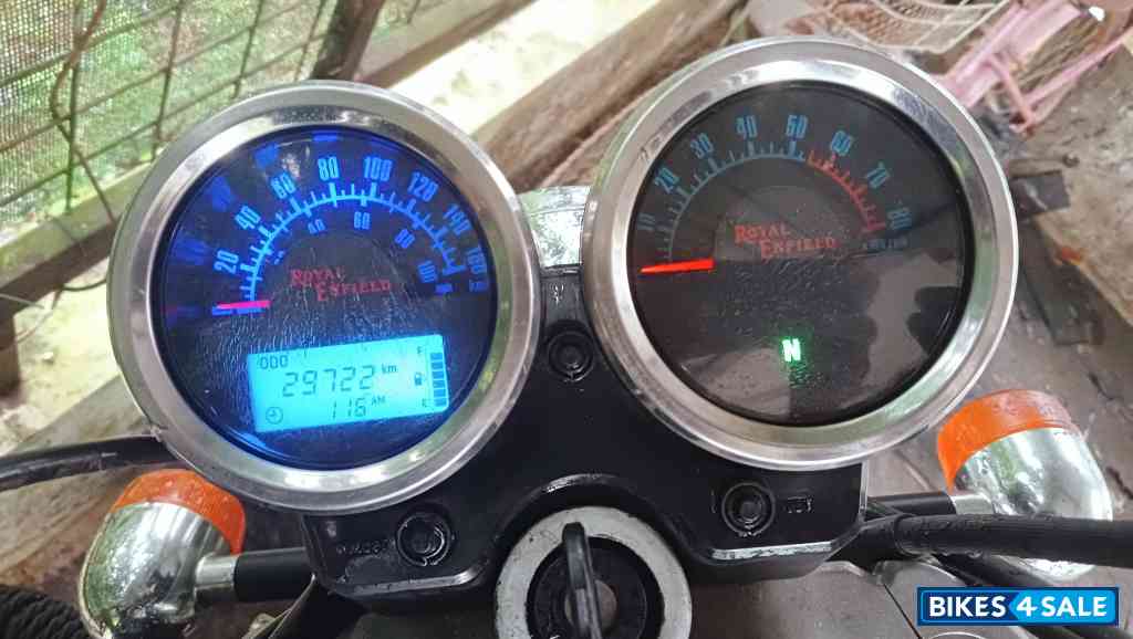 Black Royal Enfield Thunderbird 350 Black Royal Enfield Thunderbird 350