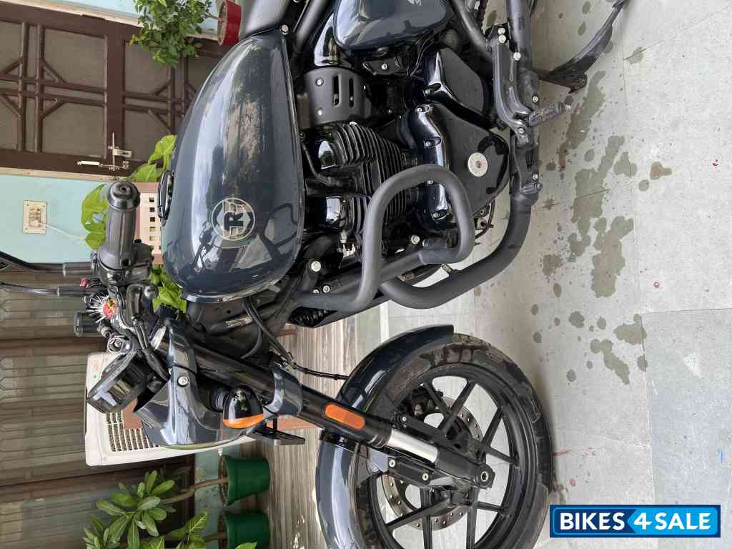 Royal Enfield Shotgun 650 Royal Enfield Shotgun 650