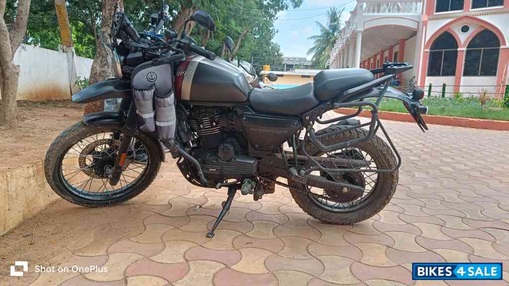 Yezdi Adventure Matte