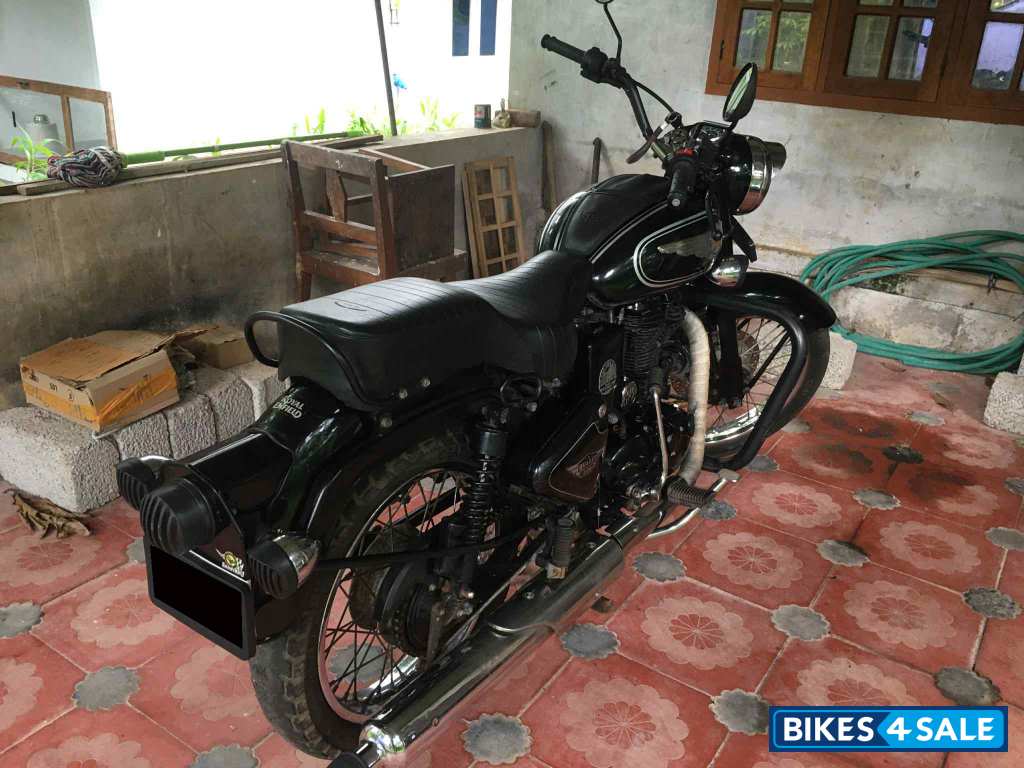 Black Royal Enfield Bullet Standard 500