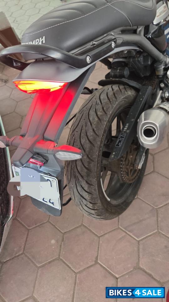 White And Grey Triumph Speed 400 2025