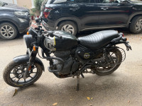 Black Royal Enfield Hunter 350 Metro