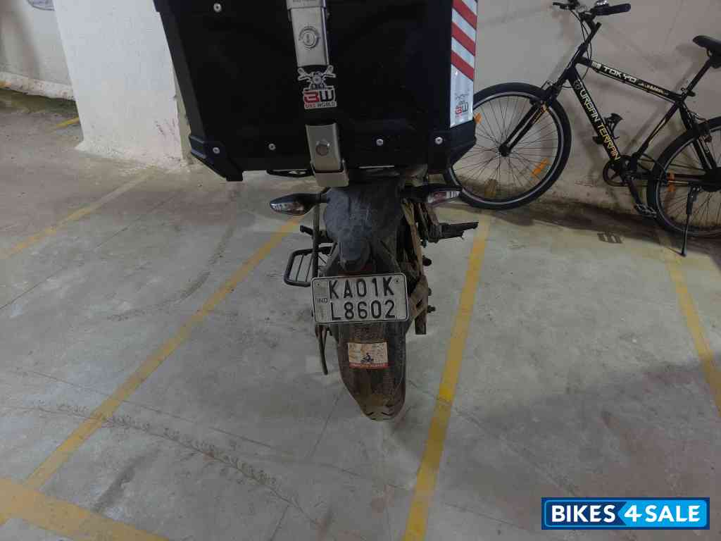 Black Bajaj Pulsar N160 Dual Channel ABS