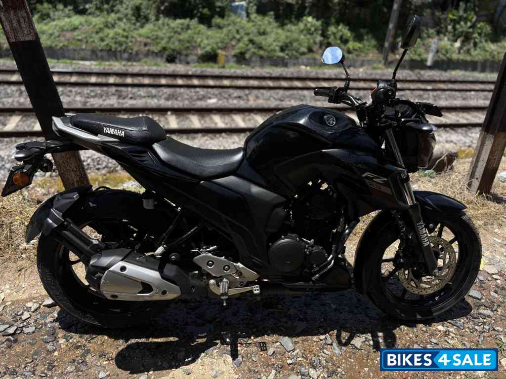 Yamaha FZS 25