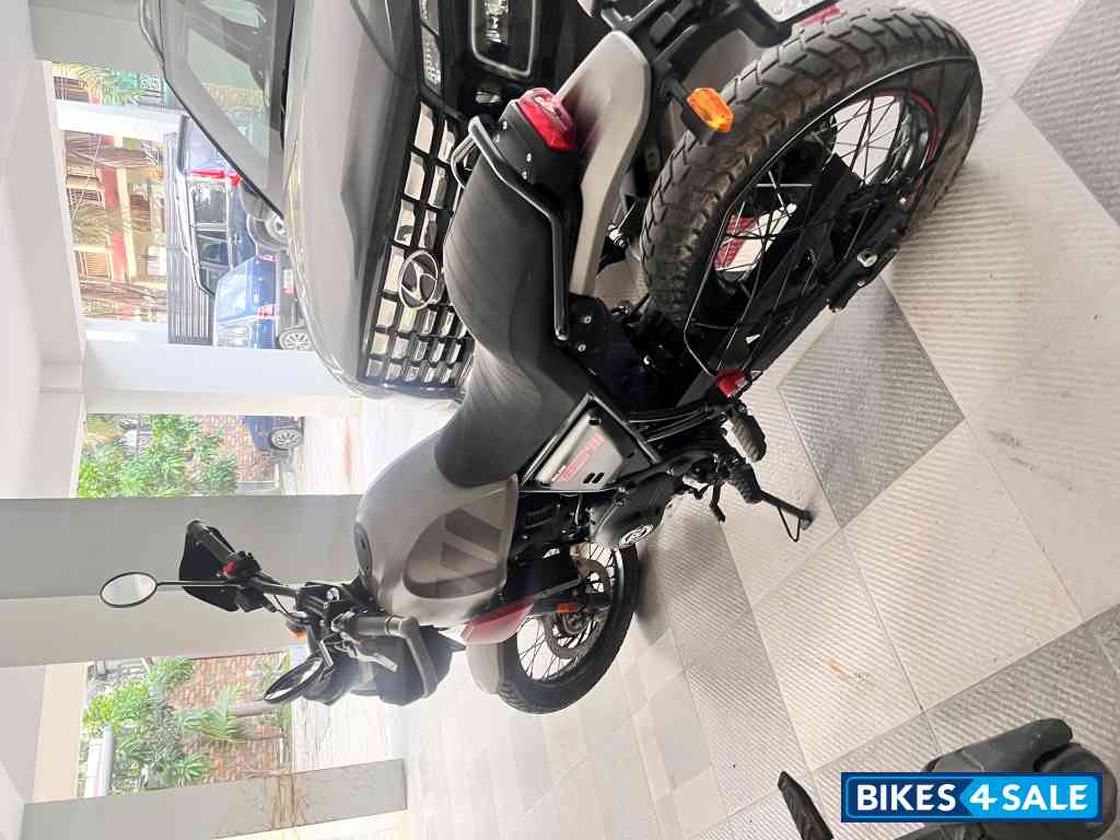 Royal Enfield Scram 411