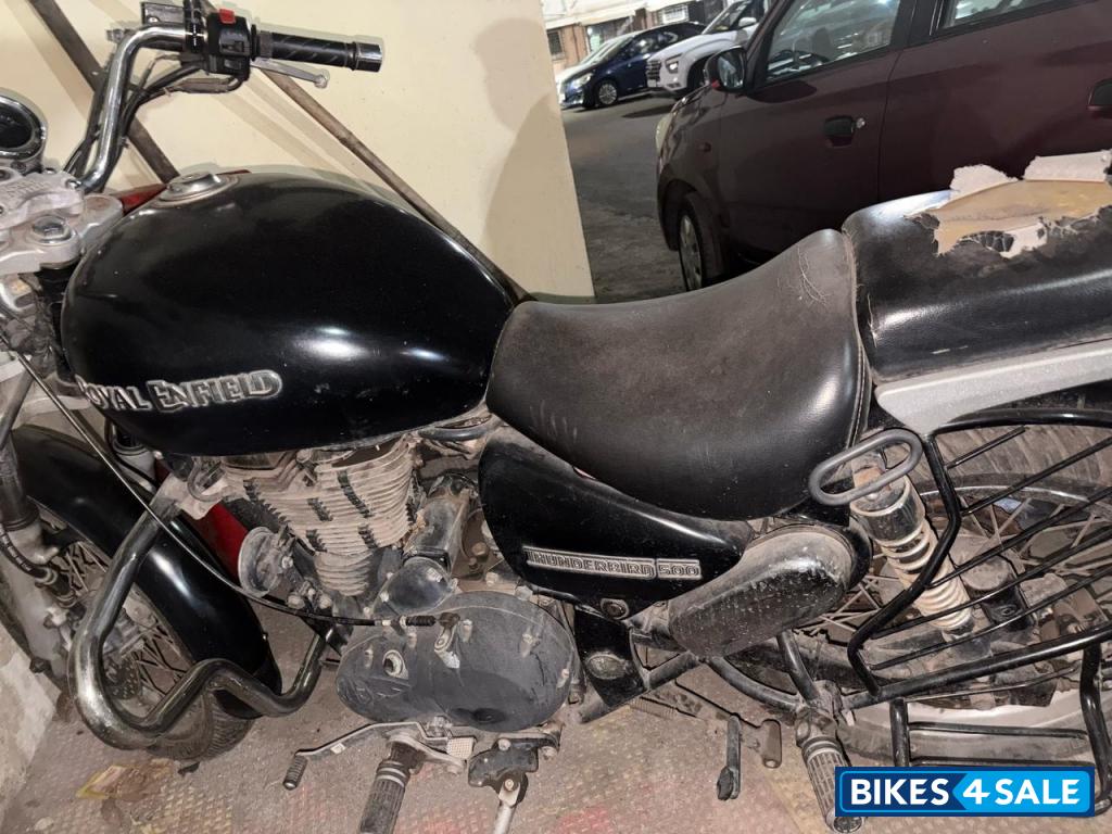 Black Royal Enfield Thunderbird 500