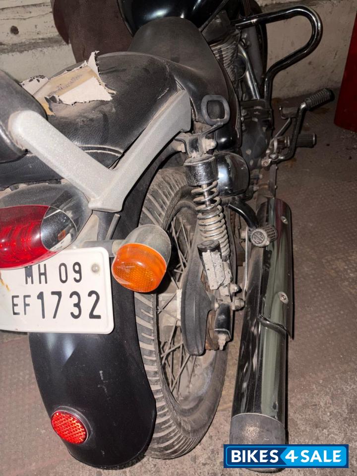 Black Royal Enfield Thunderbird 500