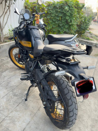 Royal Enfield Himalayan 452