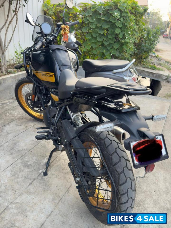 Royal Enfield Himalayan 452