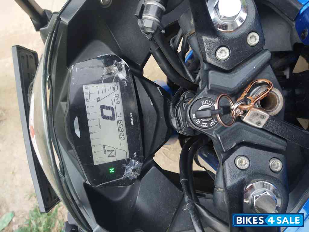 Blue Suzuki Gixxer SF BS6